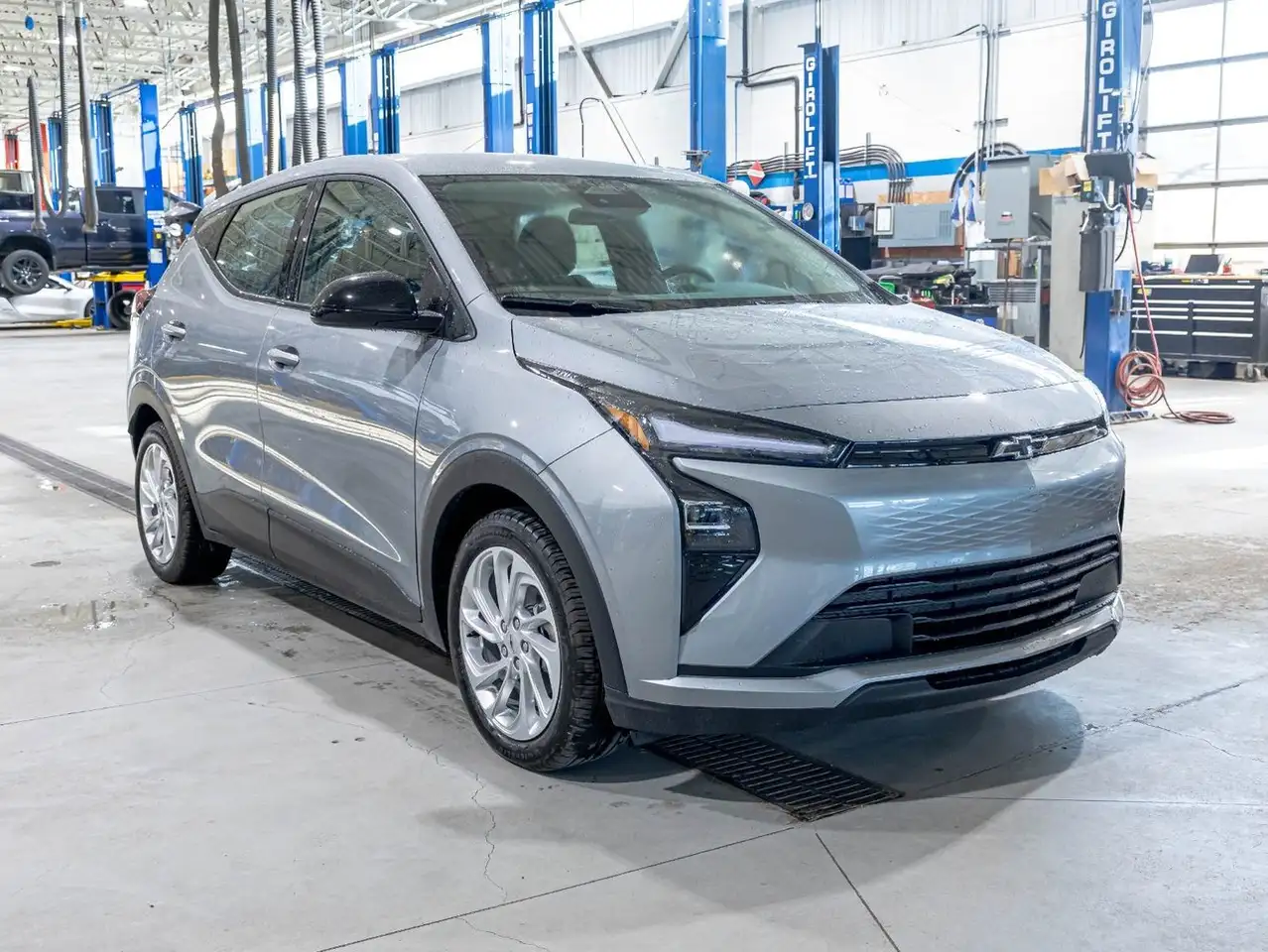 Chevrolet Bolt photo Chevrolet Bolt