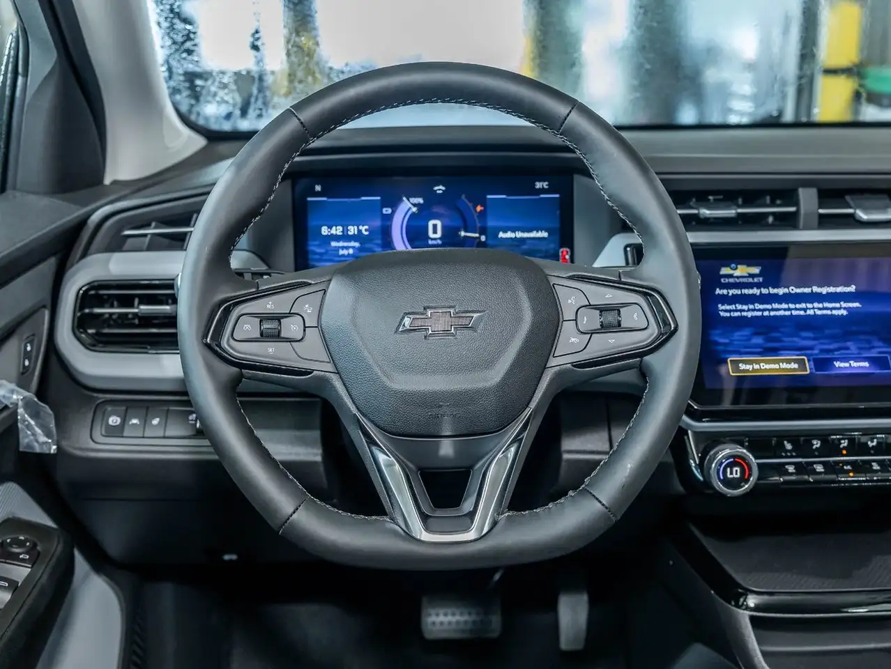Chevrolet Bolt photo Chevrolet Bolt