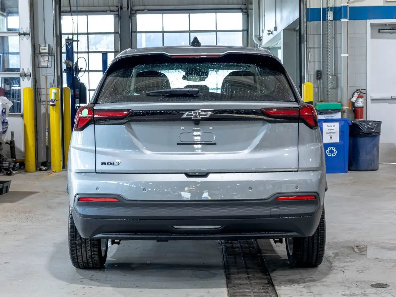 Chevrolet Bolt photo Chevrolet Bolt