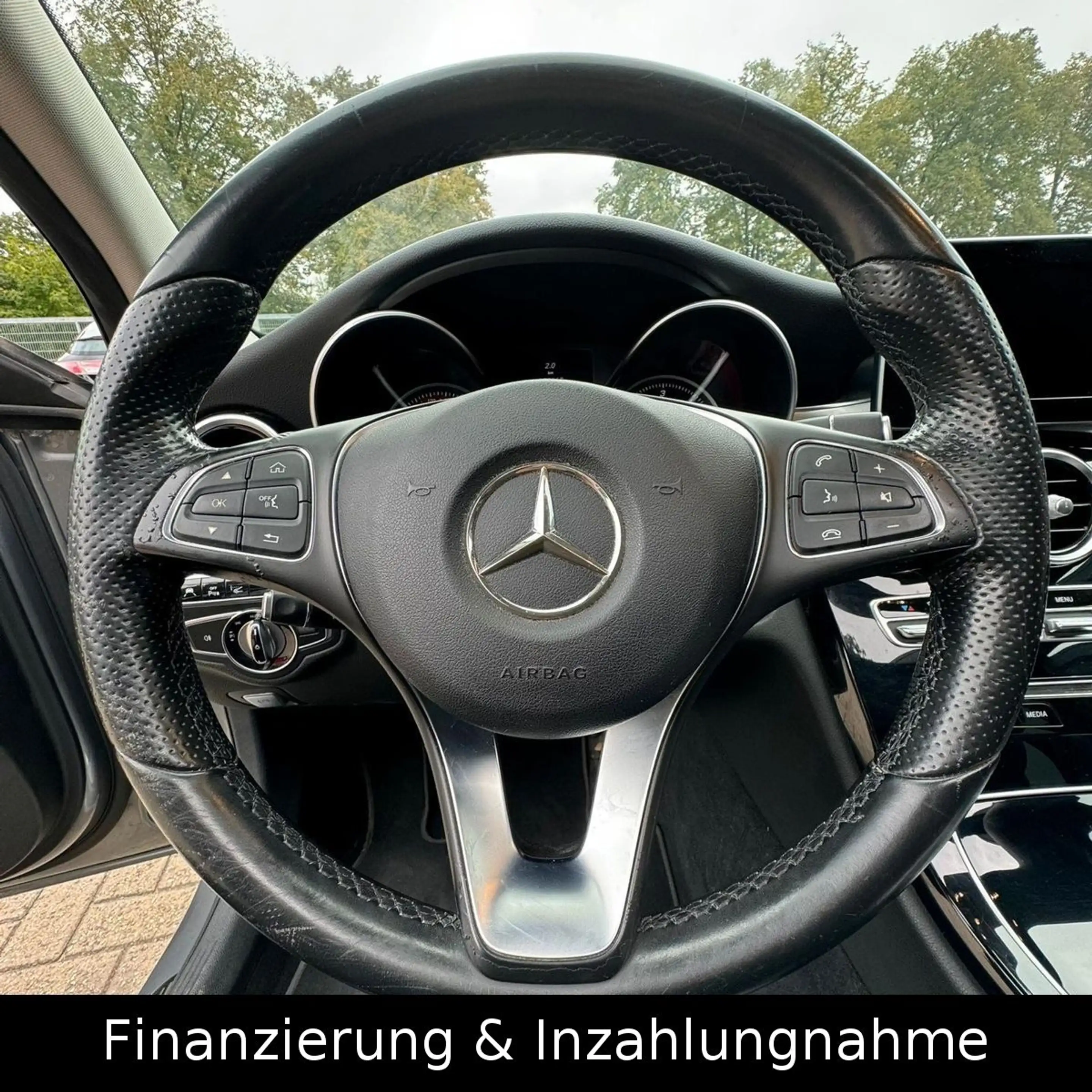 Mercedes-Benz C 250 Automatik Kamera Pano LED Head-Up AHK Navi — photo 12