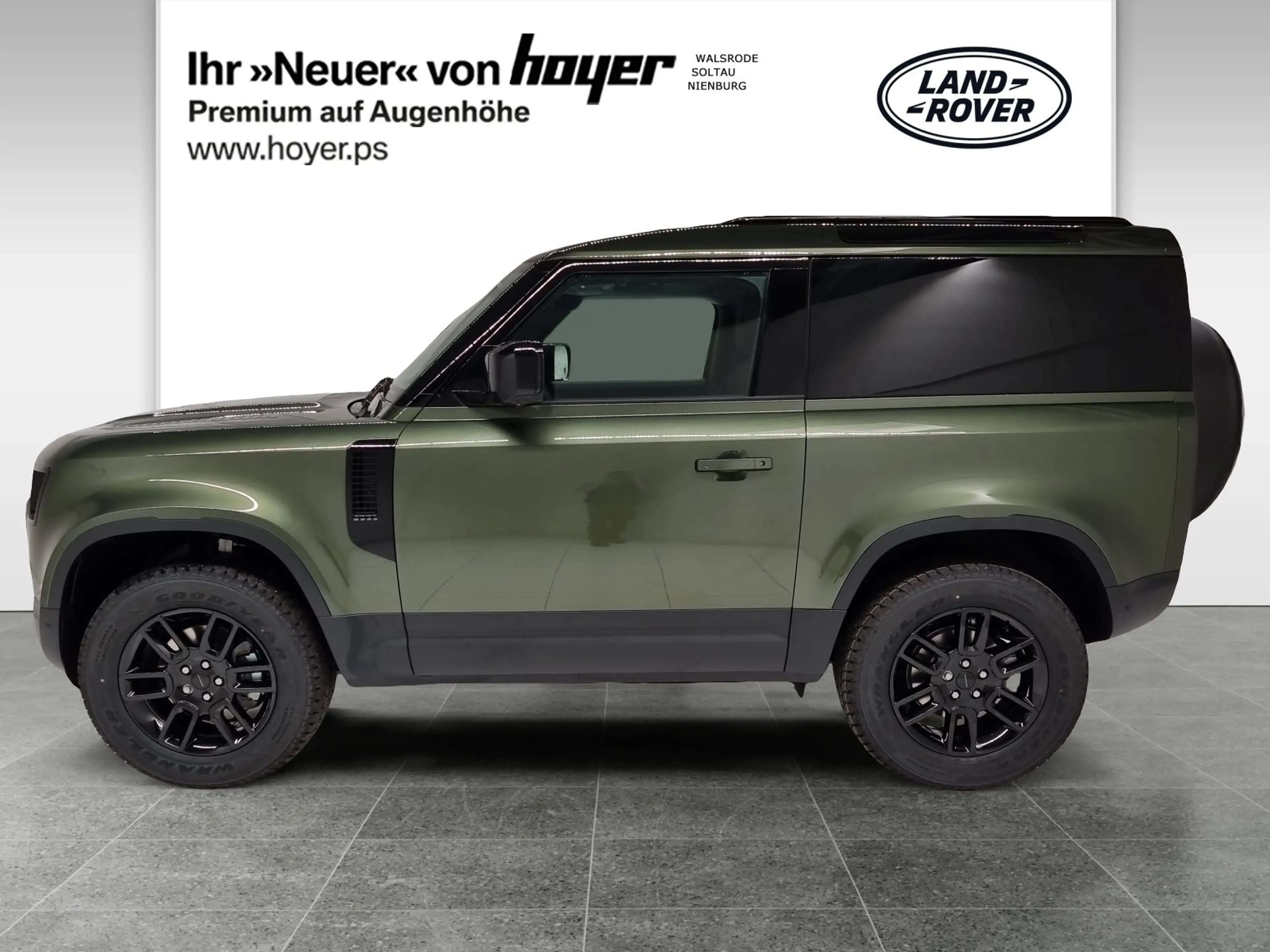 Land Rover Defender 90 Hard Top AHK Black Pack DAB LED — photo 3