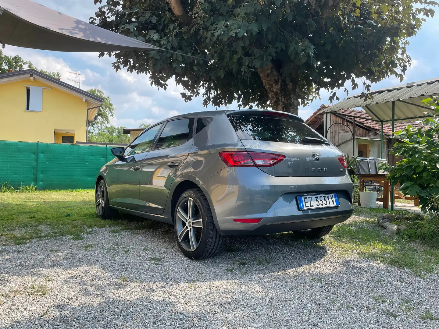 SEAT Leon 5p 1.2 tsi Style 110cv E6 Grigio - 2
