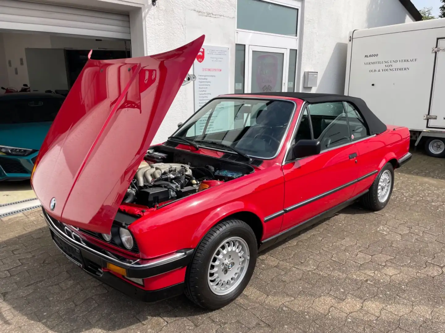 BMW 325 i Cabrio deutsch/Schalter Original Bruin - 1
