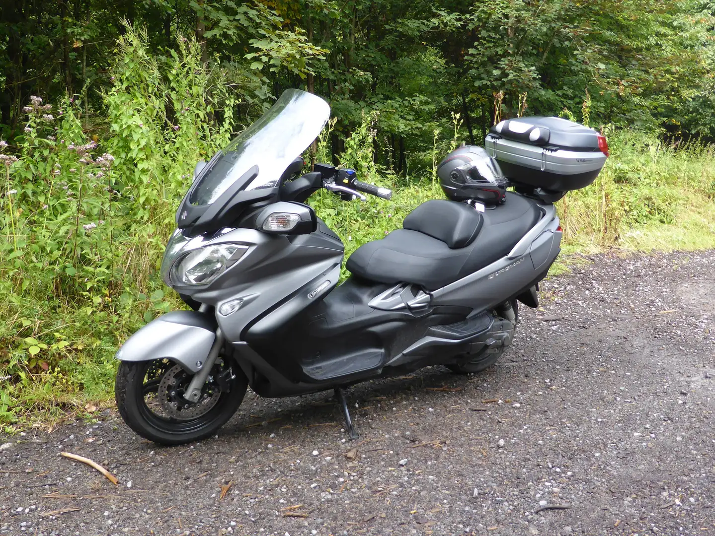 Suzuki Burgman 650 Gris - 2