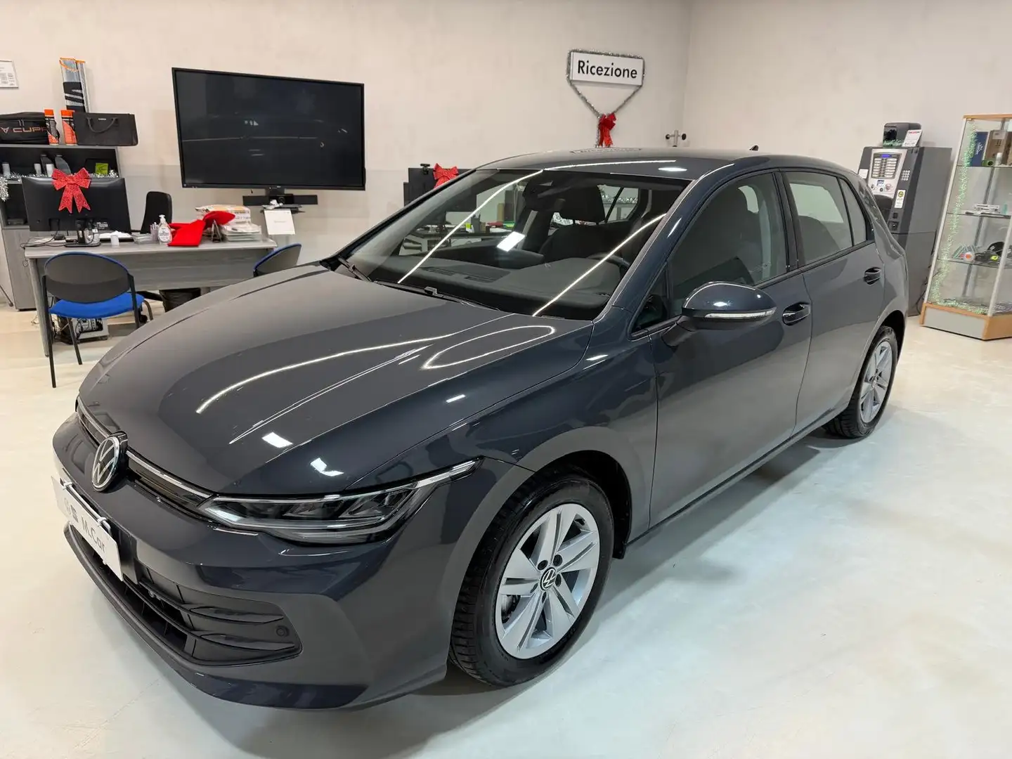 Volkswagen Golf Golf VIII 2024 2.0 tdi Life 115cv Grigio - 2
