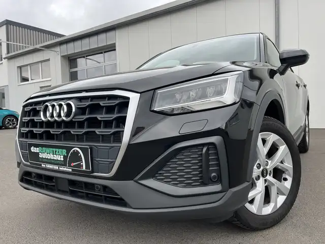 Audi Q2 35 1.5 TFSI S tronic 125€ m.20% Anz. 17 Navi RFK