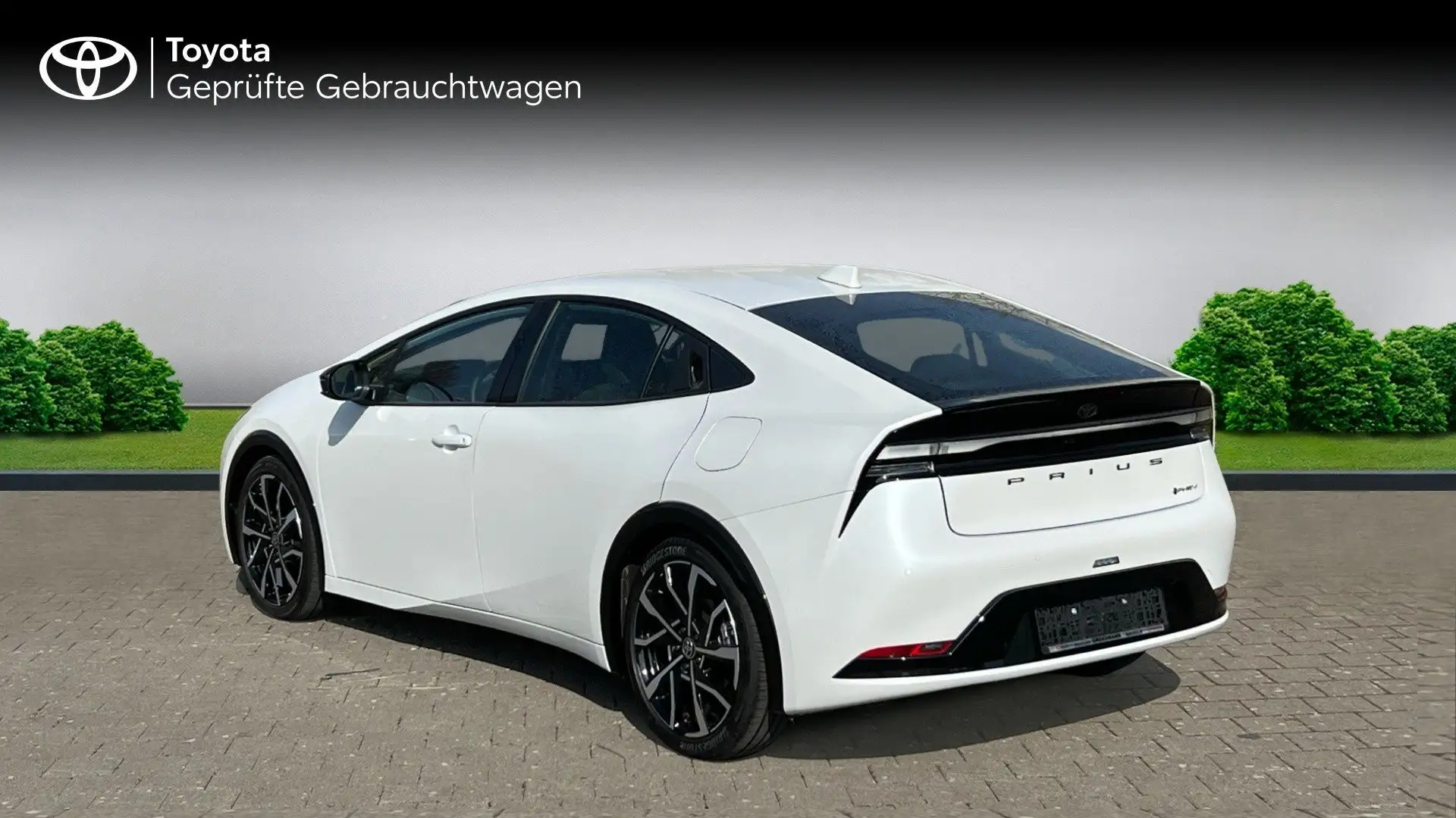 Toyota Prius Plug-in Hybrid Executive elektr. Heckklappe 19"Alu Wit - 2