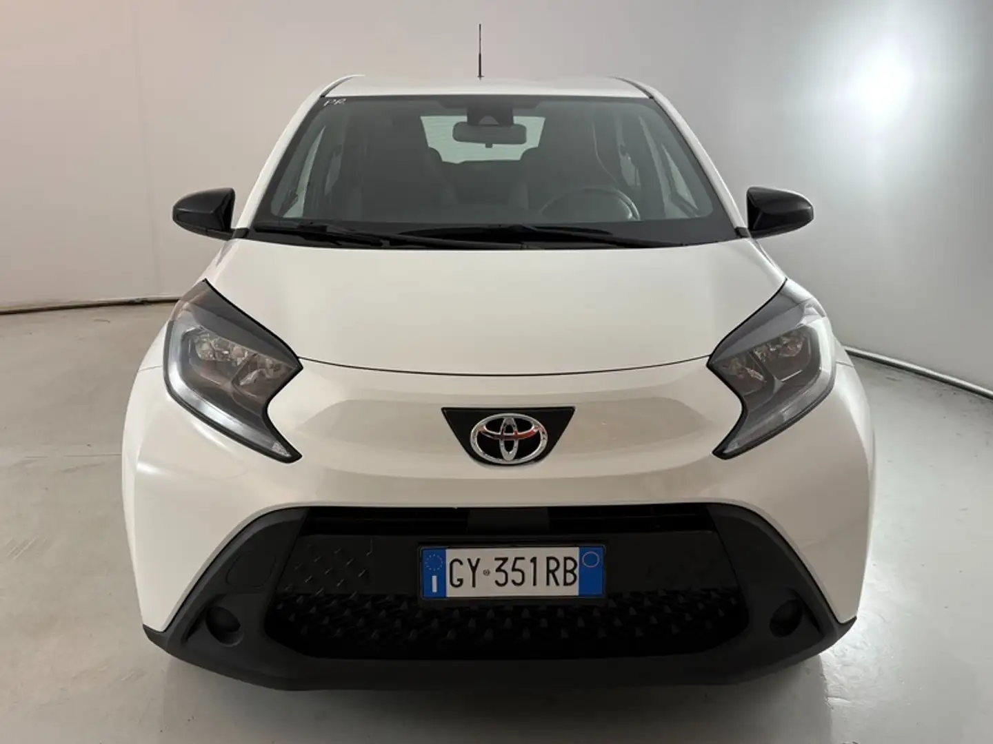 Toyota Aygo X 1.0  Active Blanc - 2