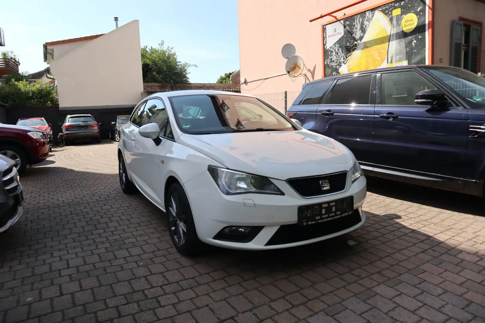SEAT Ibiza SC i-Tech Sportsitze Navi PDC Klimaaut.2.H Weiß - 1