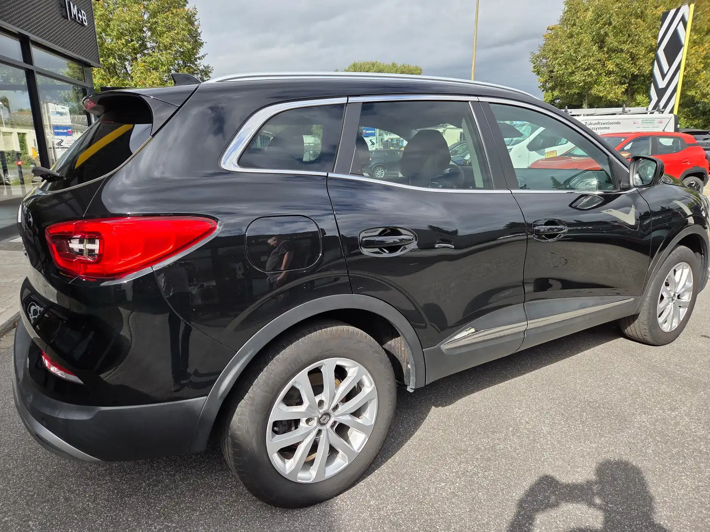 Renault Kadjar Limited Deluxe TCe 140 GPF Noir - 2