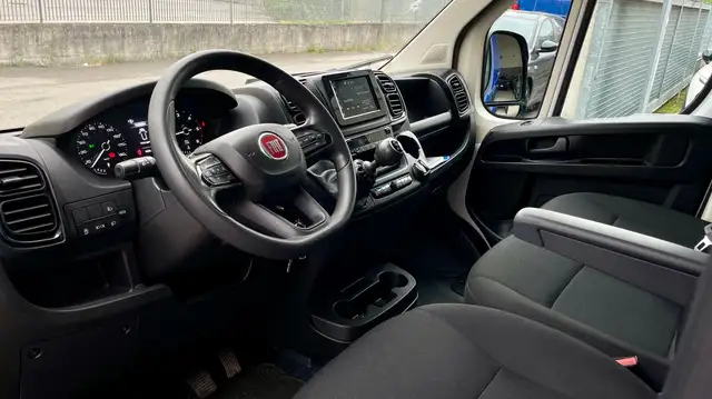 Fiat Ducato view 9