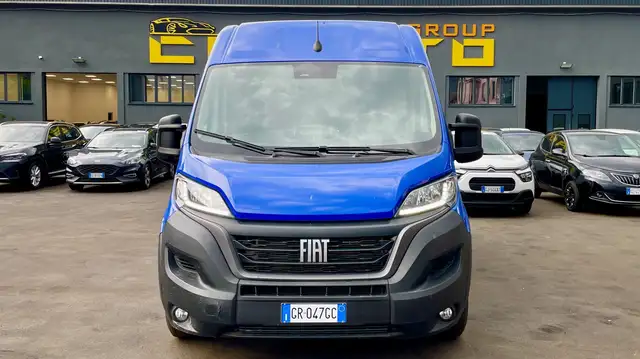 Fiat Ducato view 2