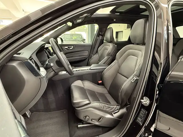 Volvo XC60 view 14