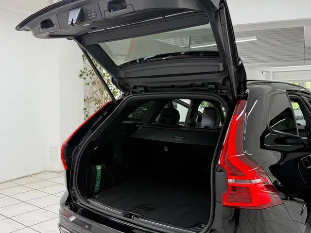 Volvo XC60 view 10