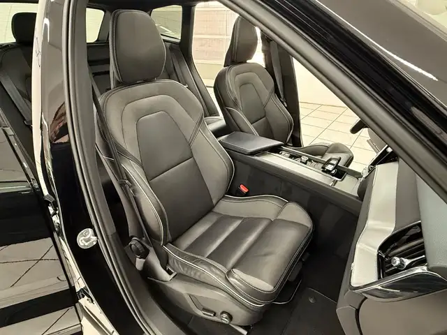 Volvo XC60 view 12