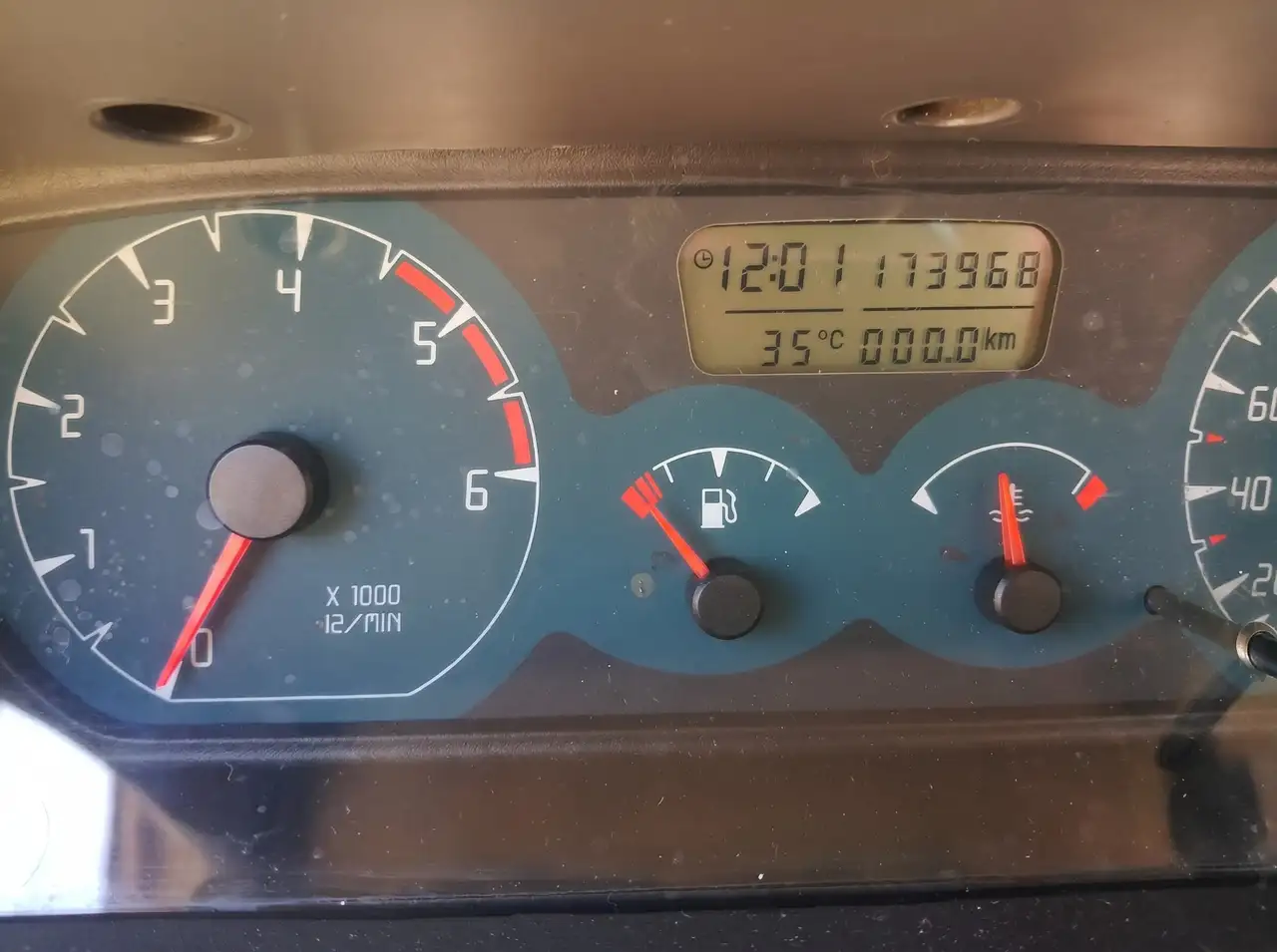 Nissan Terrano 3p 2.7 tdi Elegance, foto 6