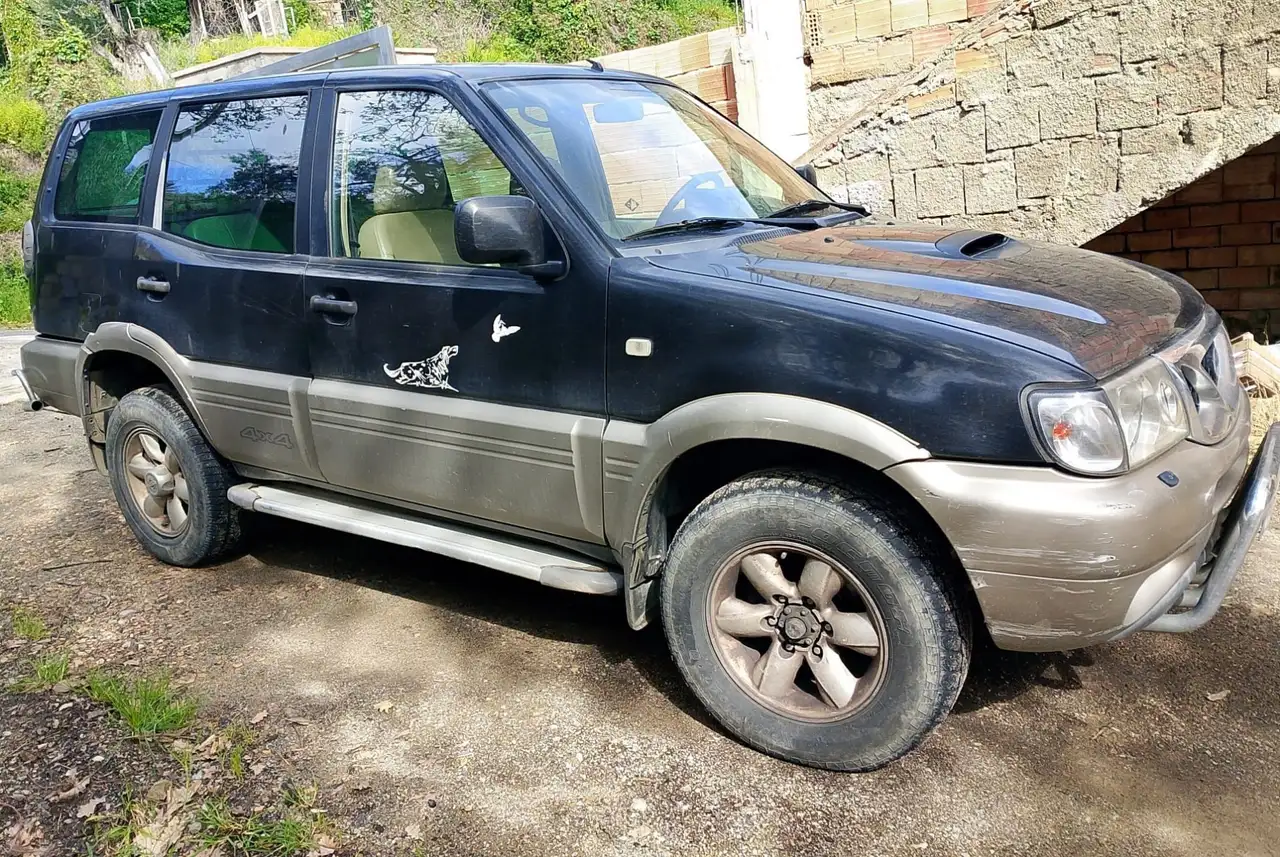 Nissan Terrano 3p 2.7 tdi Elegance, foto 2