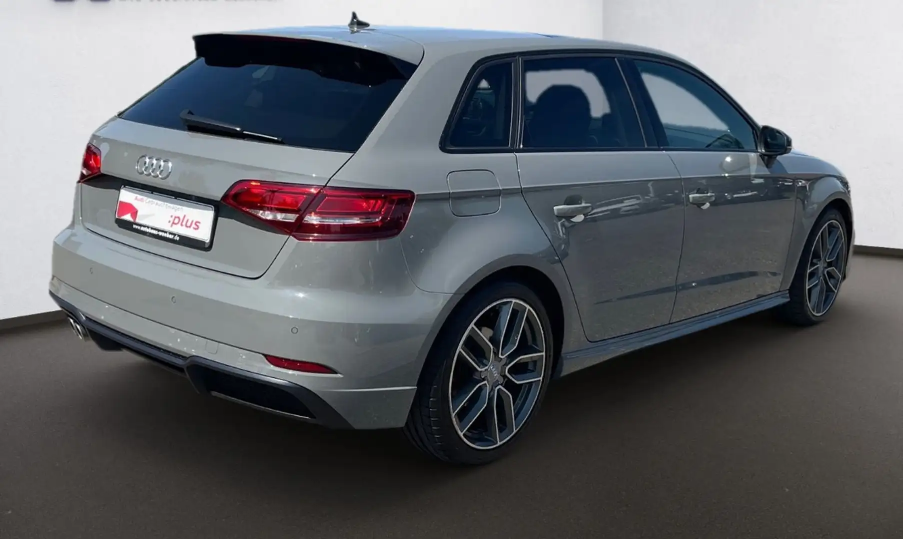 Audi A3 S LINE PANO 18” VIRTUAL S-TRONIC - 2