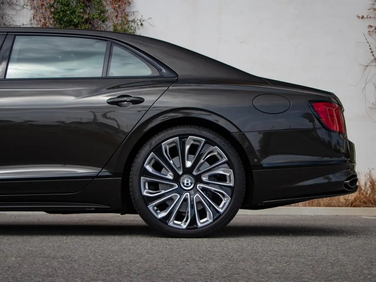 Bentley Flying Spur 2025