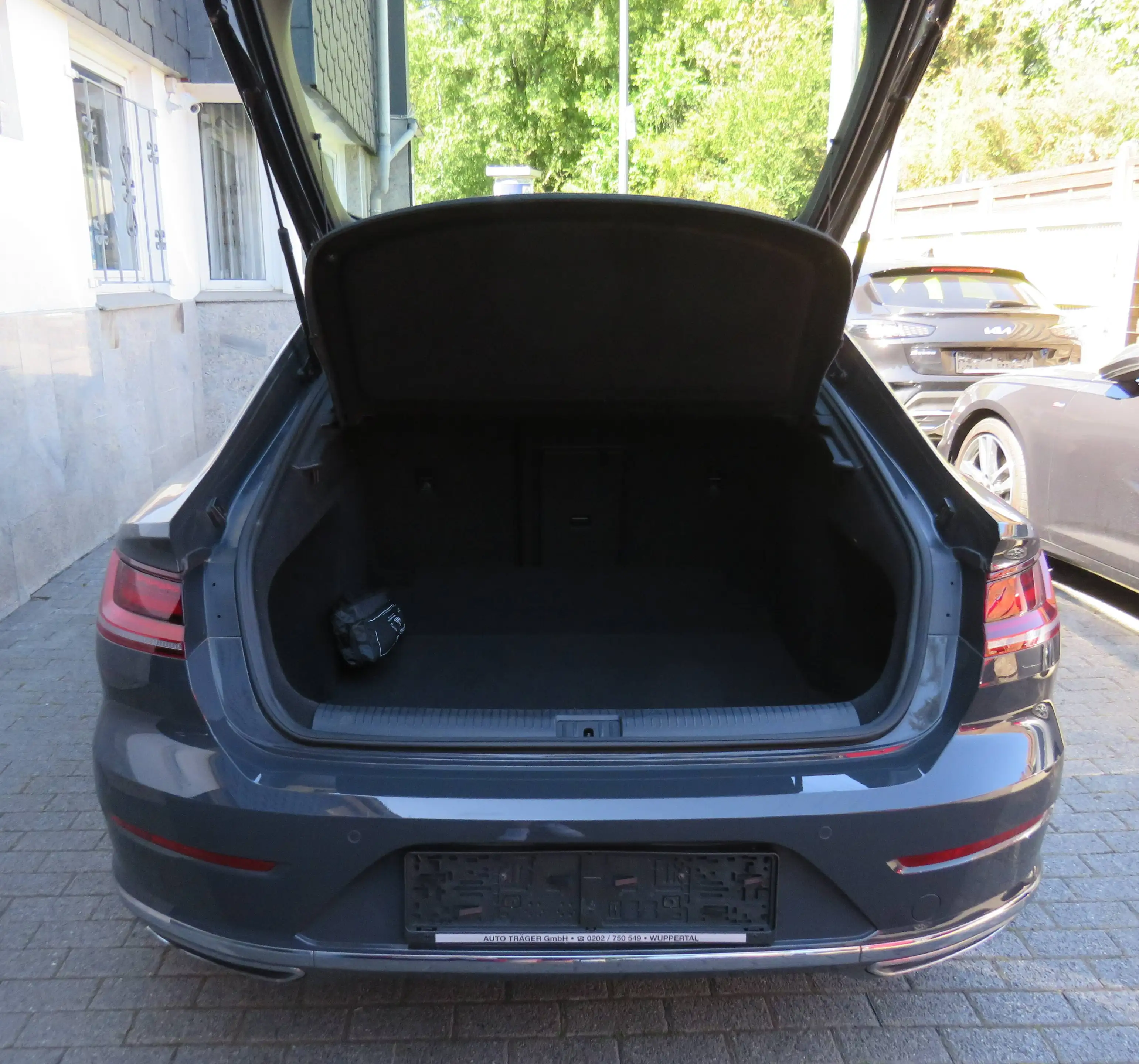 Volkswagen Arteon R-Line — photo 9