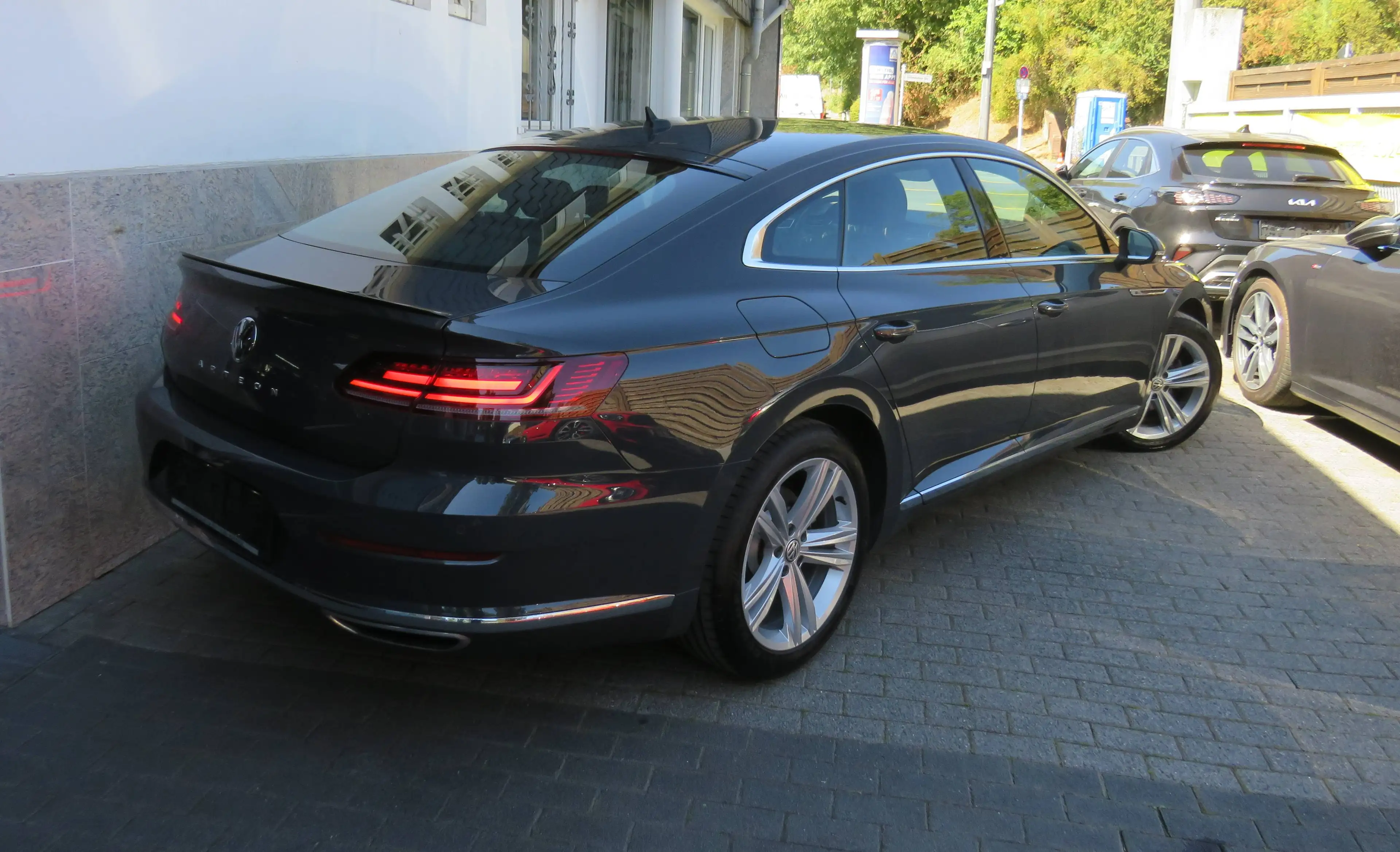 Volkswagen Arteon R-Line — photo 4