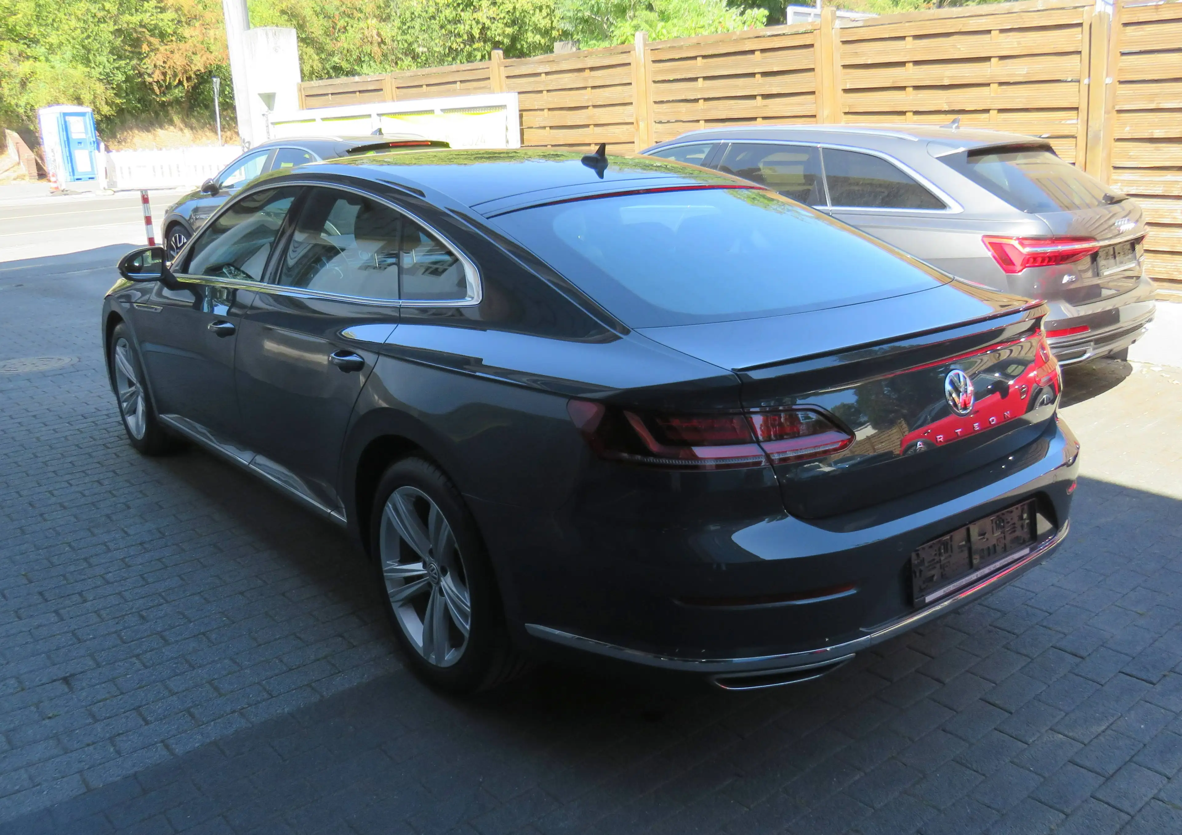 Volkswagen Arteon R-Line — photo 7