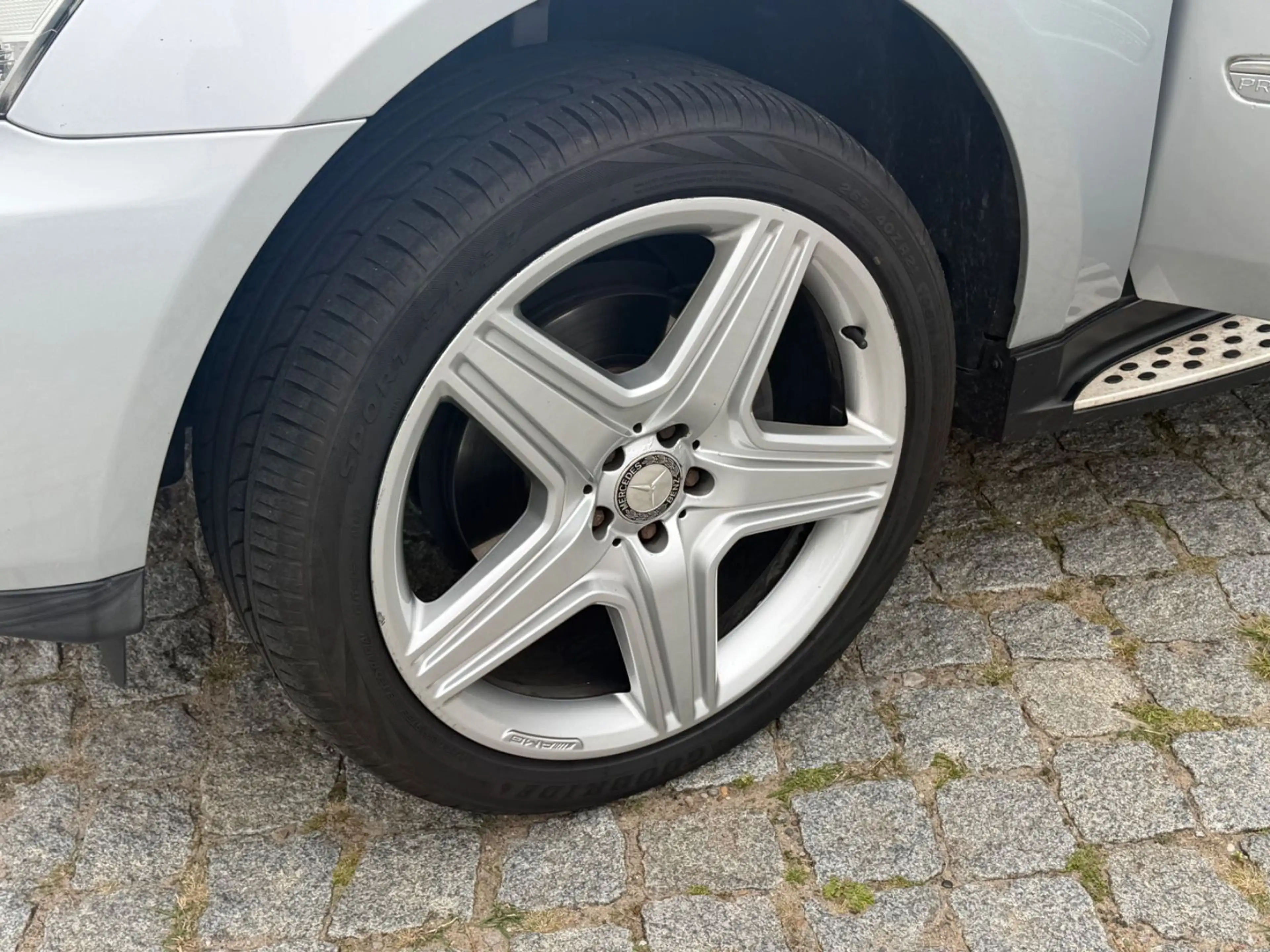 Mercedes-Benz ML 350 CDI 4Matic*21Zoll AMG*Leder*SHD*AHK*EURO5 — photo 16