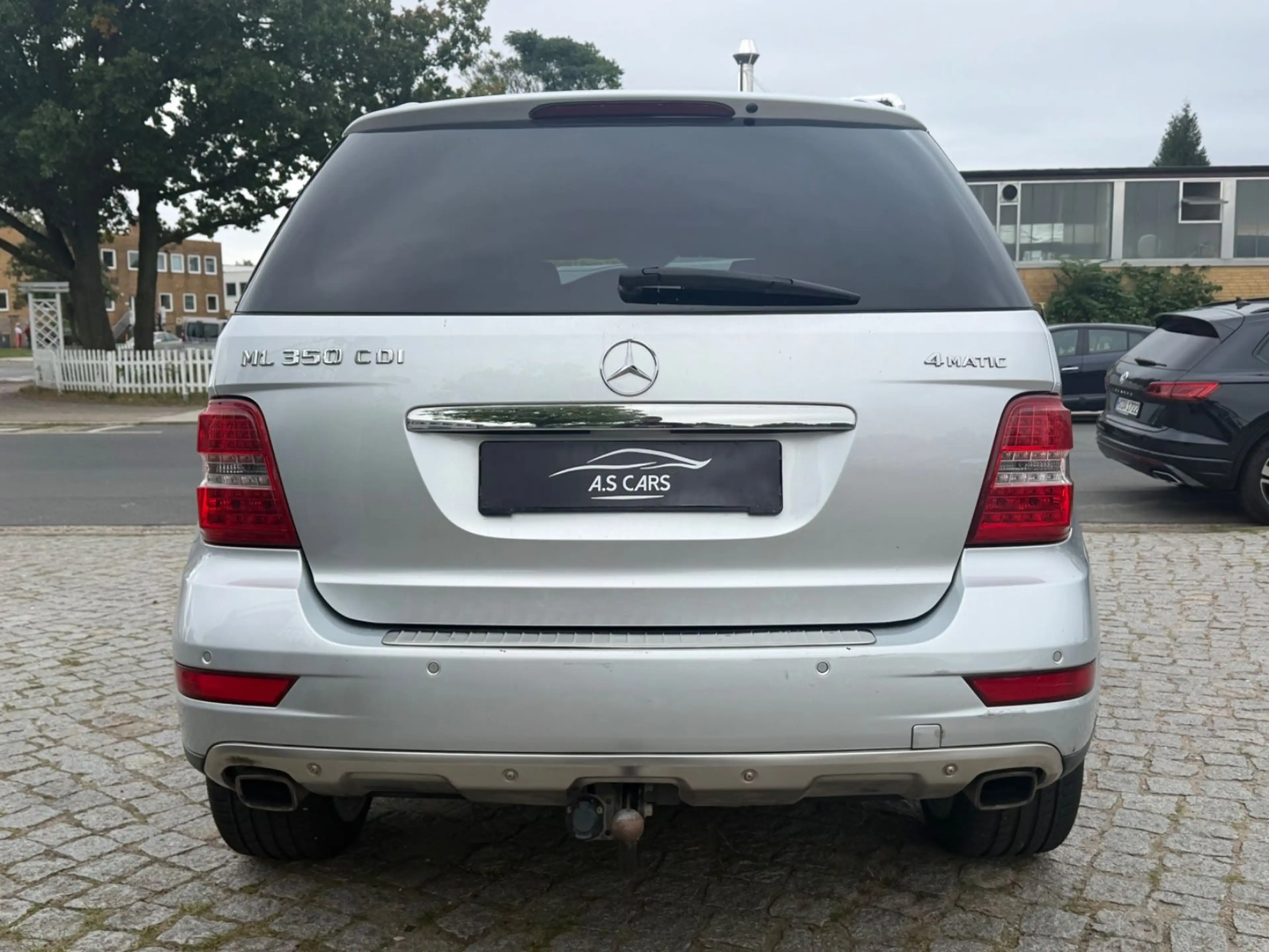 Mercedes-Benz ML 350 CDI 4Matic*21Zoll AMG*Leder*SHD*AHK*EURO5 — photo 3