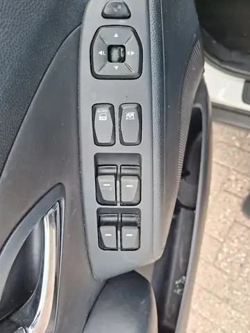 Hyundai Ix35 view 6