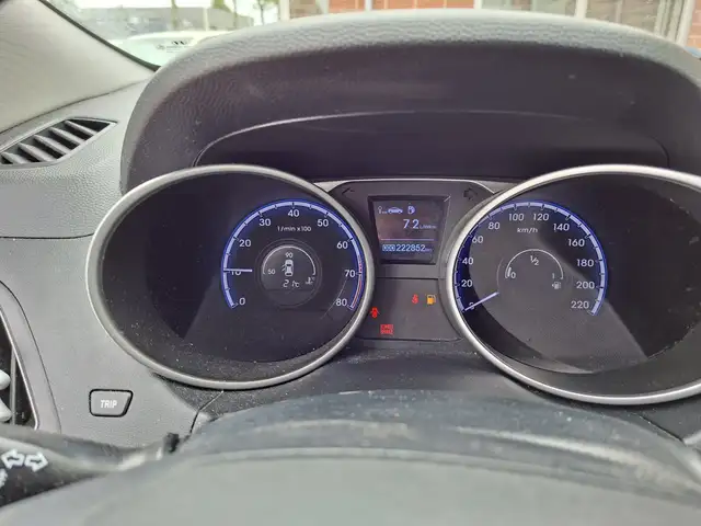Hyundai Ix35 view 8
