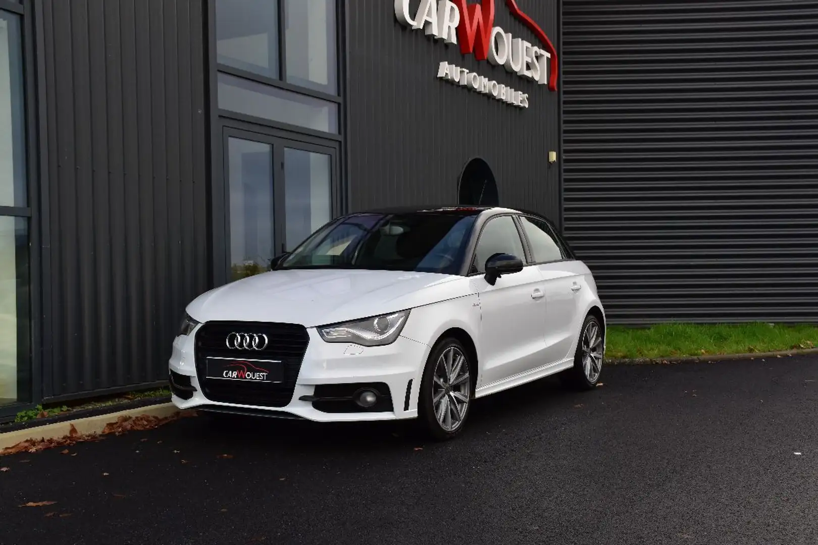 Audi A1 1.6 TDI 90 S LINE S TRONIC Blanc - 1