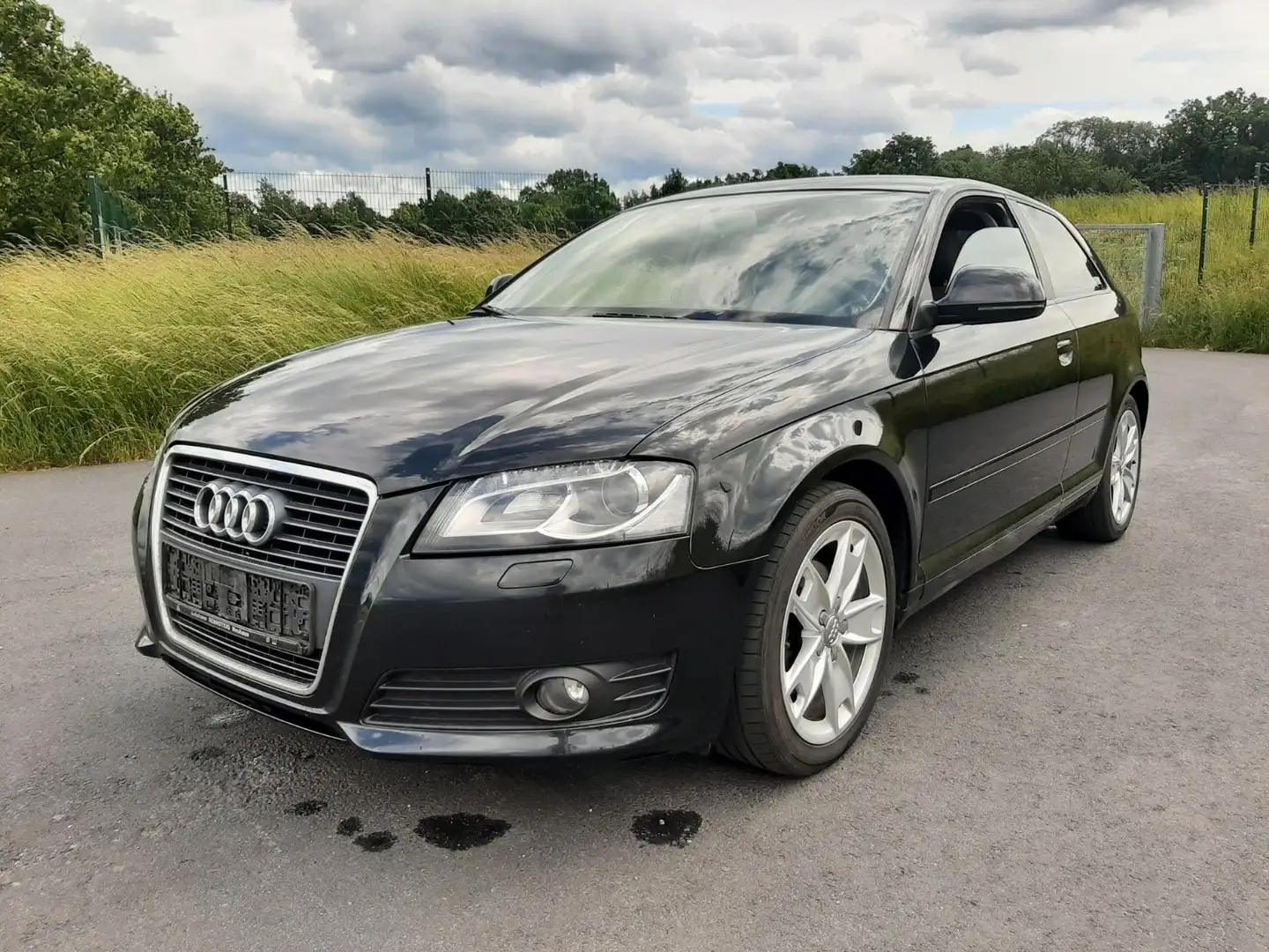 Audi A3 1.4 TFSI Ambition 1.Hand,Bi-Xenon,Scheckheft Noir - 1