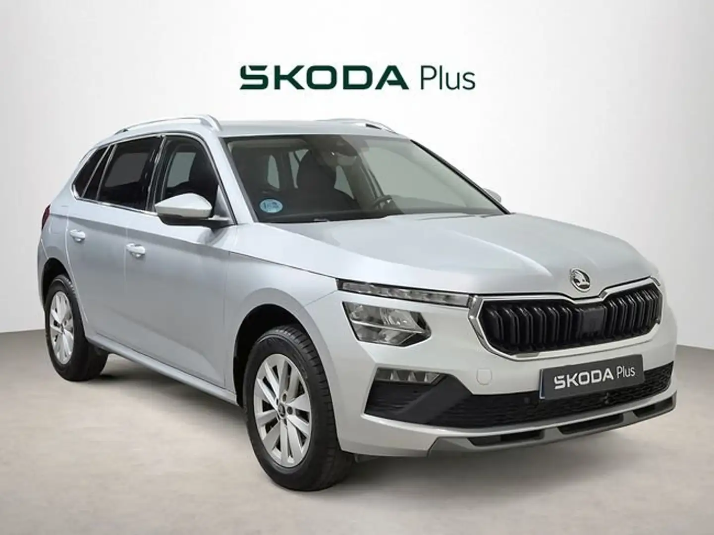 Skoda Kamiq 1.0 TSI Selection 85kW Plateado - 1