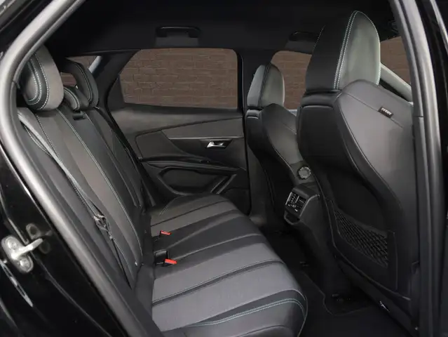 Peugeot 3008 view 9