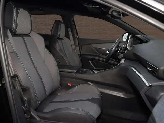 Peugeot 3008 view 8