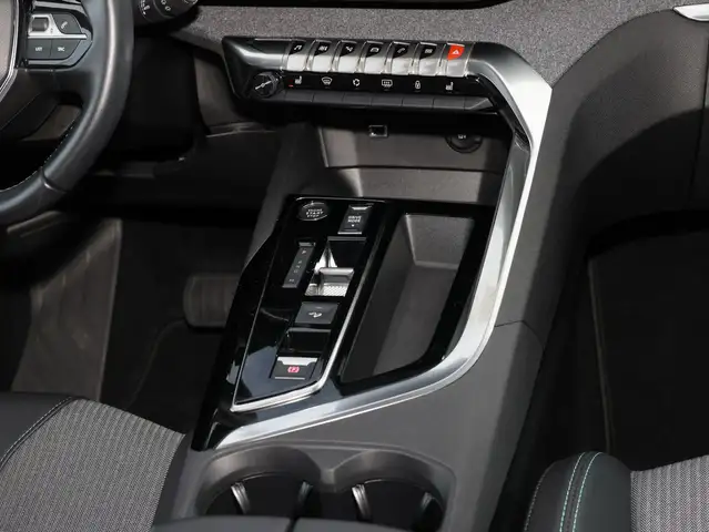 Peugeot 3008 view 10