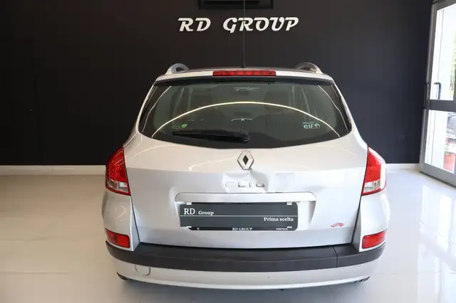 Renault Clio view 4
