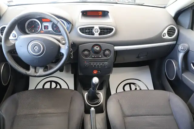 Renault Clio view 7