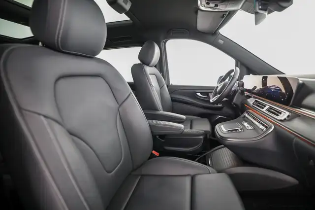 Mercedes-Benz V 300 d 4MATIC AVANTGARDE Lang AHK 2,5t 7 Sitze Ansicht 17