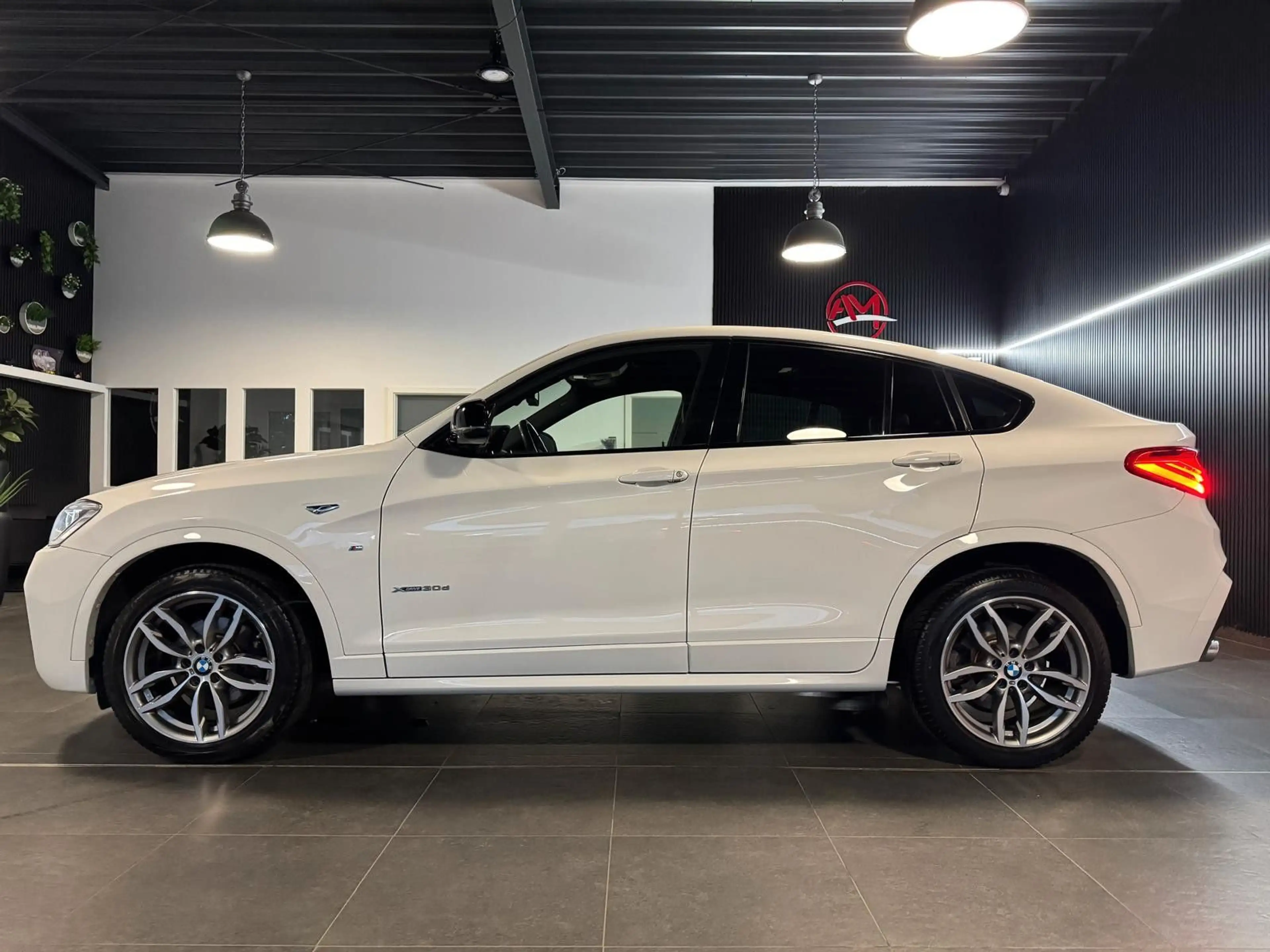 BMW X4 xDrive 30d M-Paket/Schiebedach+Head-Up+Kamera — photo 8