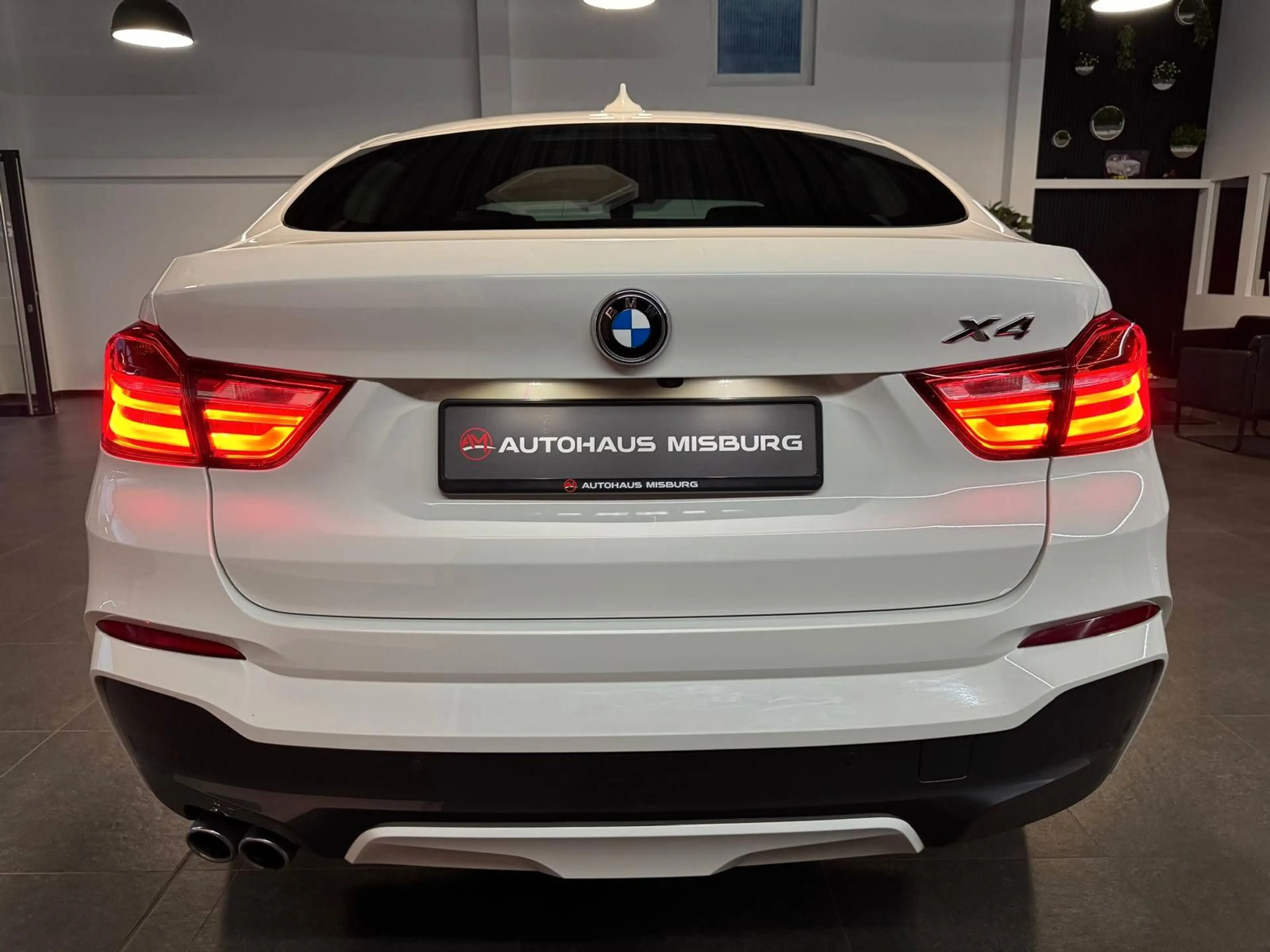 BMW X4 xDrive 30d M-Paket/Schiebedach+Head-Up+Kamera — photo 6