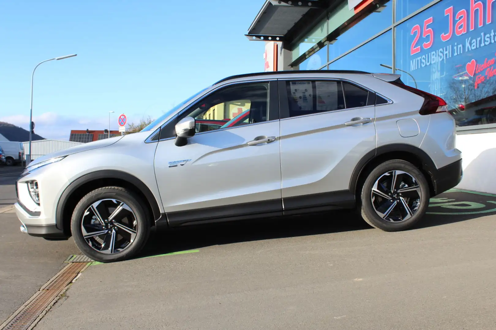 Mitsubishi Eclipse Cross Plug-in Hybrid PLUS 2.4 4WD Silver - 2
