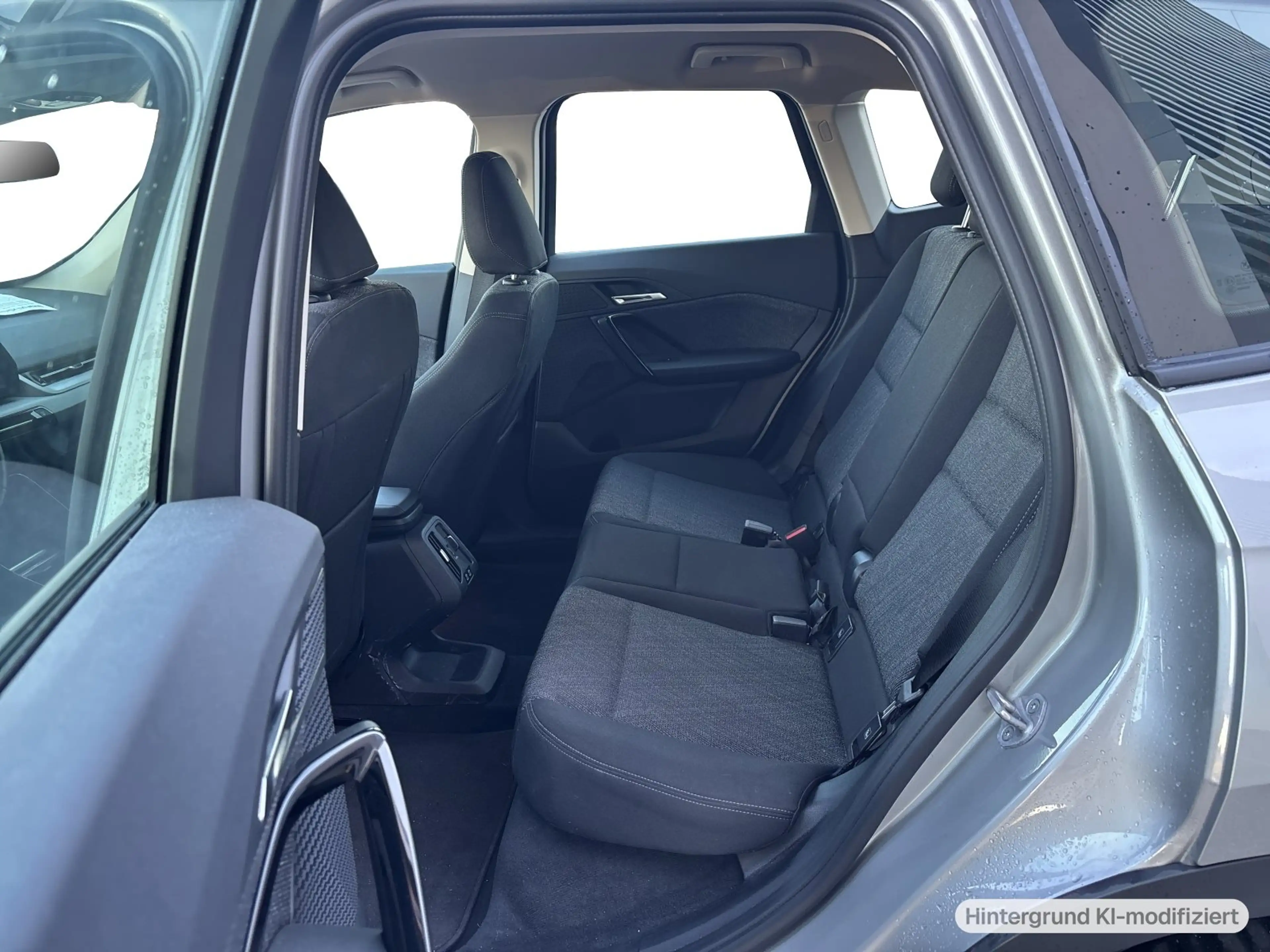 BMW iX1 xDrive30 SHZ LED — photo 11