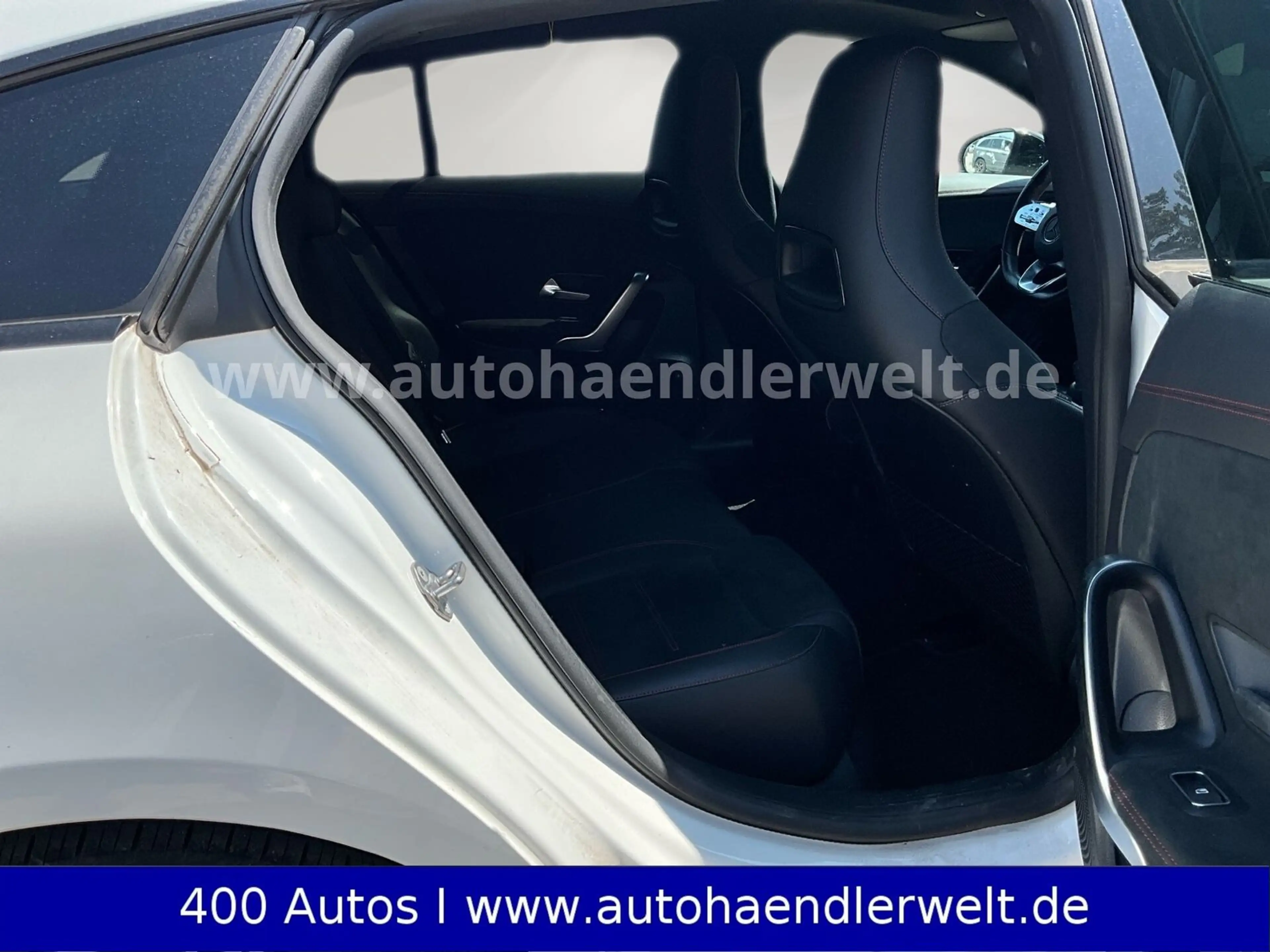 Mercedes-Benz CLA 220 d4Matic AMG Line — photo 12