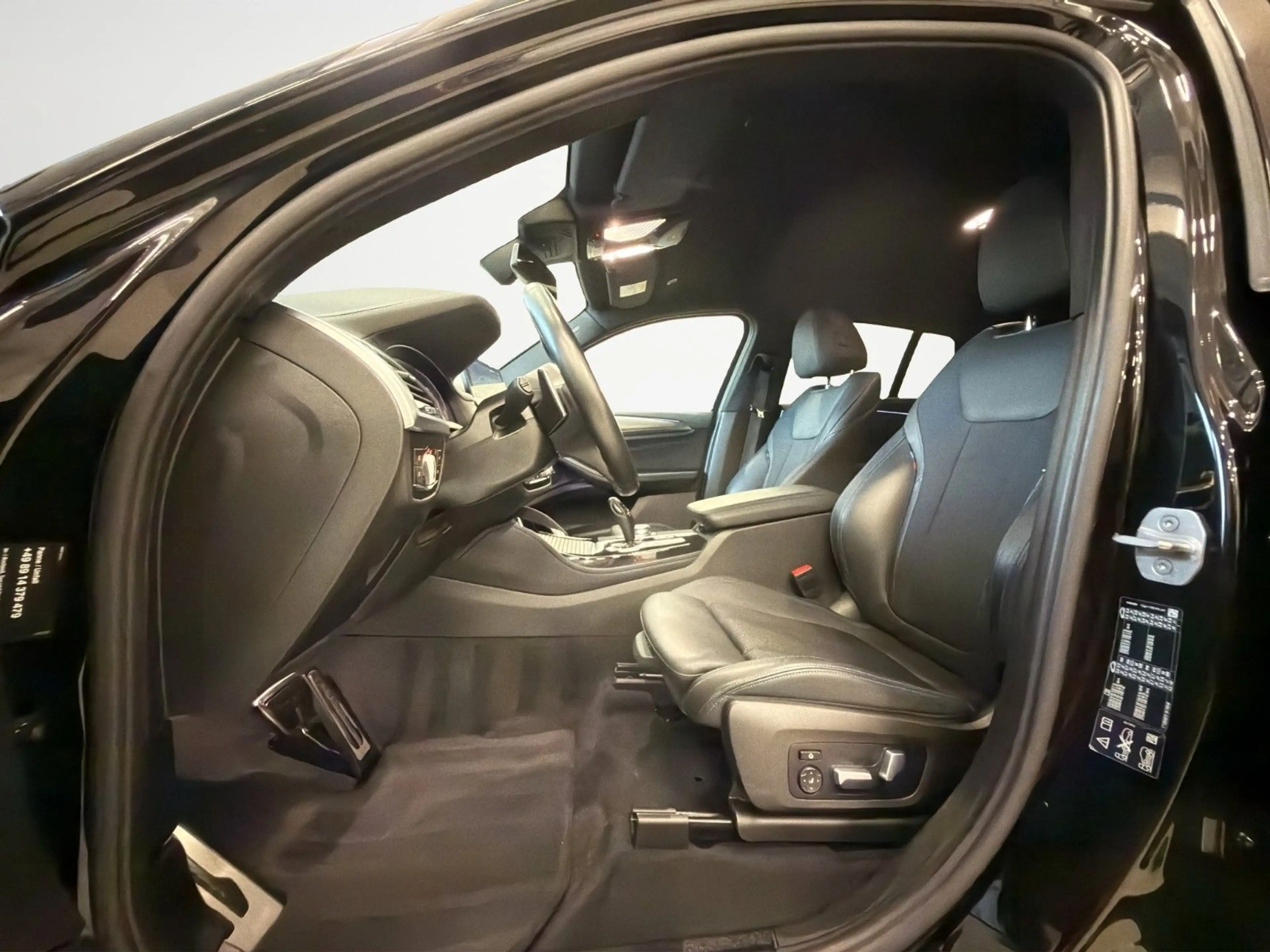 BMW X4 xDrive 20 d M Sport*HUD*LED*Sportsitze* — photo 9