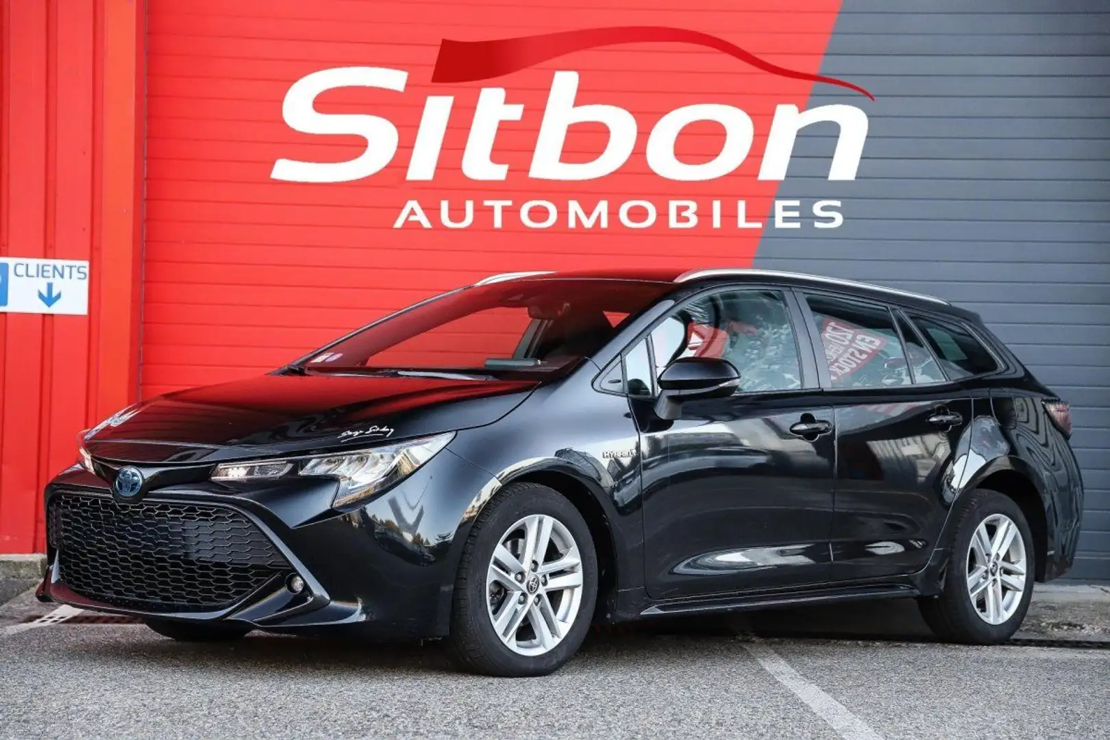 Toyota Corolla TOURING SPORT Hybride 122h CVT BREAK Dynamic Busin Noir - 1