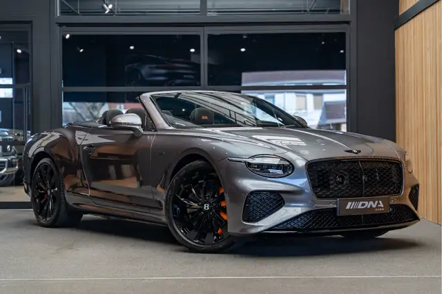 Bentley Continental GTC V8 Hybrid Black Edition 4.0 V8 Hybrid 22 Inch