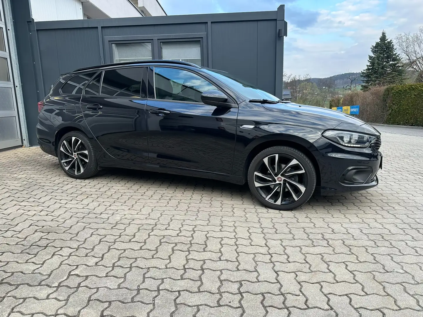 Fiat Tipo S-Design Schwarz - 2