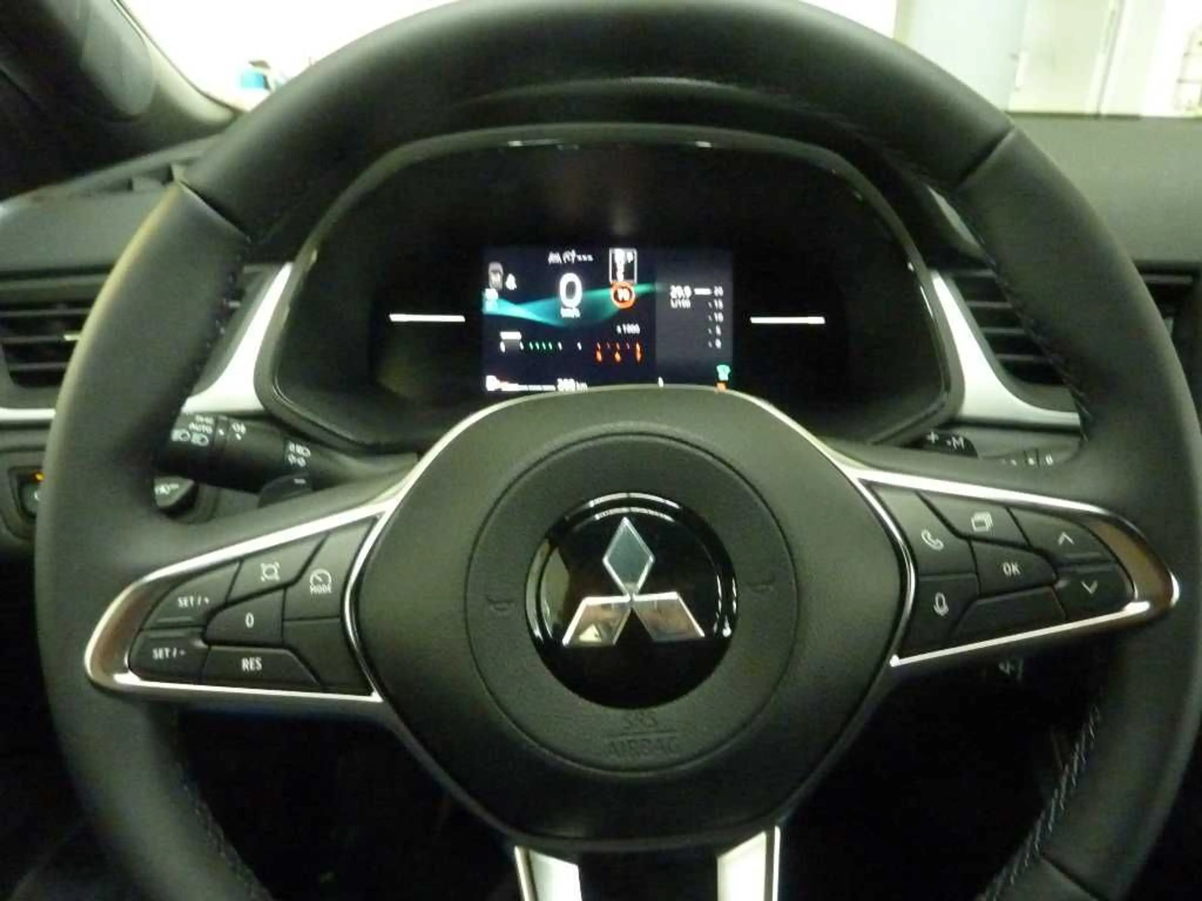 Mitsubishi Grandis Diamant PLUS 1.8 Vollhybrid 158PS — photo 15