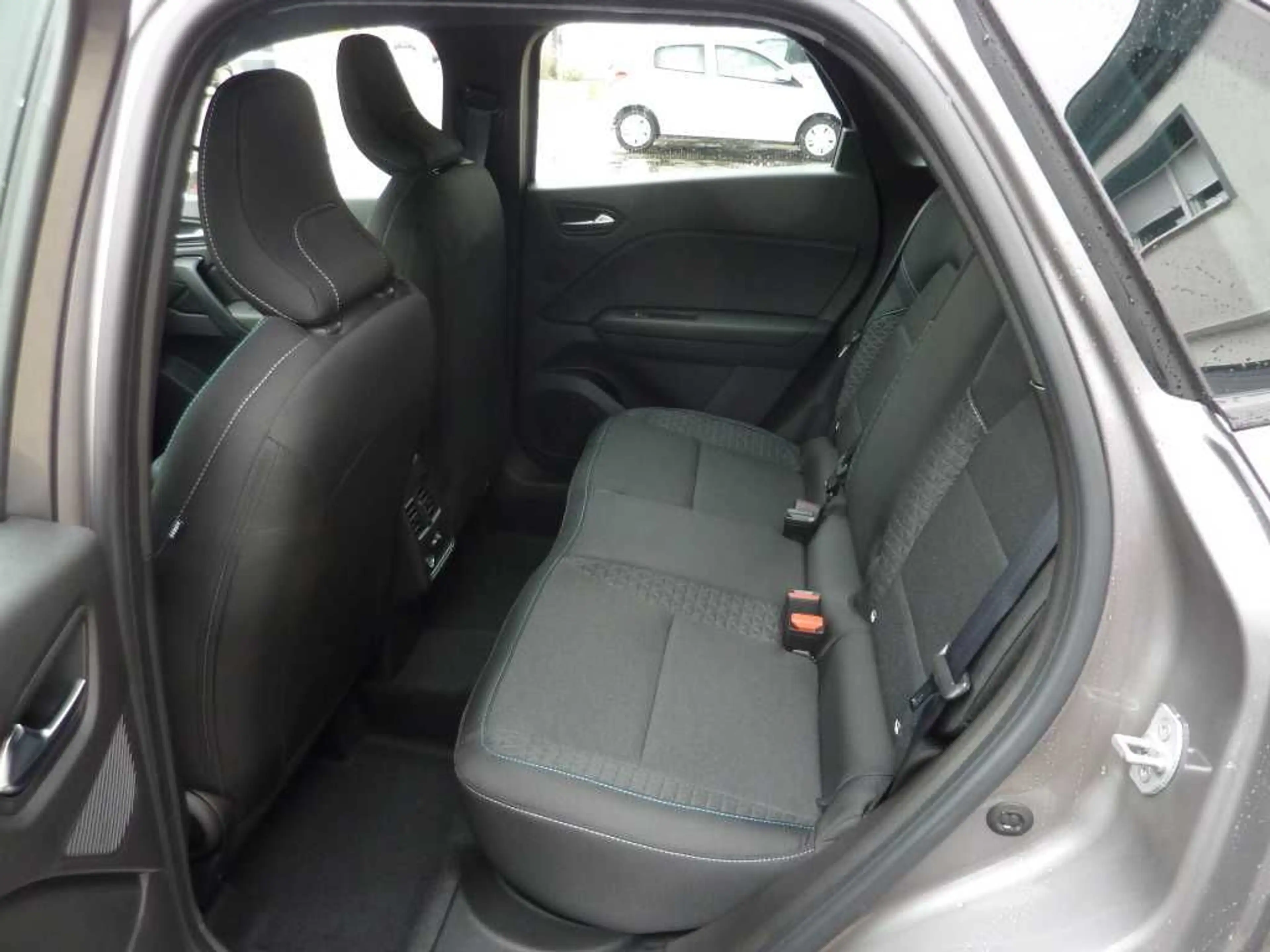Mitsubishi Grandis Diamant PLUS 1.8 Vollhybrid 158PS — photo 7